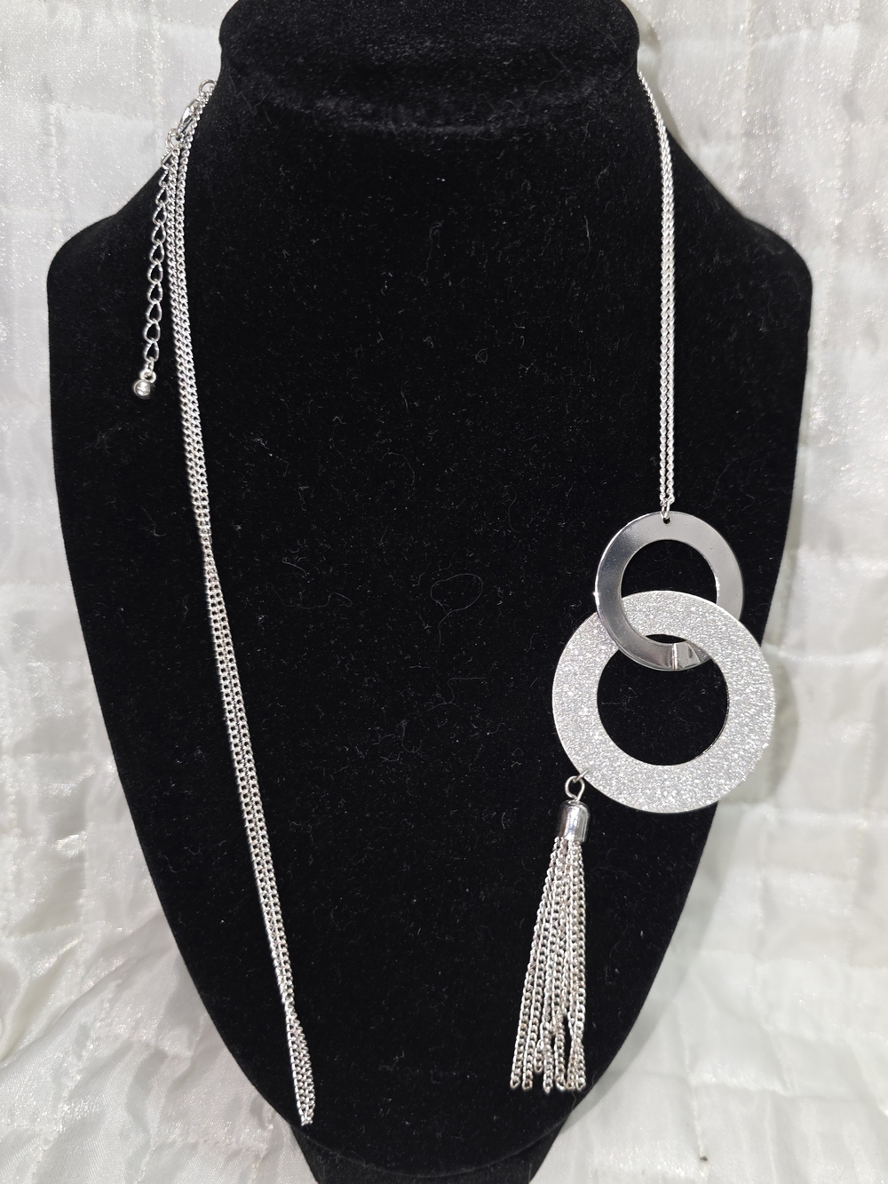 Vintage Silver Interlocking Ring Tassel Necklace